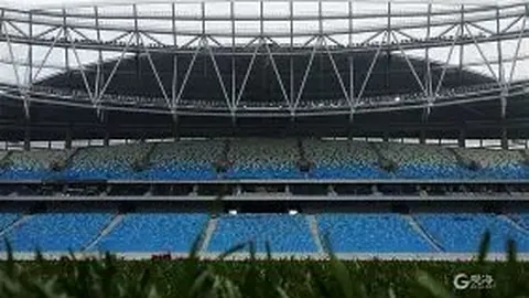 王楚钦决战之夜对阵梁靖崑，央视新闻客户端直播巅峰对决